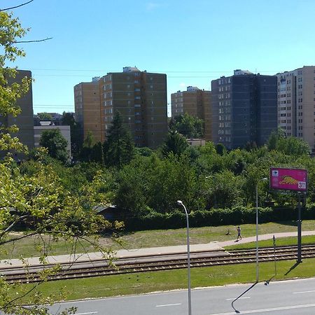 Rent0nline Niepodleglosci Rooms Metro Warschau Exterior foto