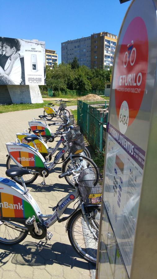Rent0nline Niepodleglosci Rooms Metro Warschau Exterior foto
